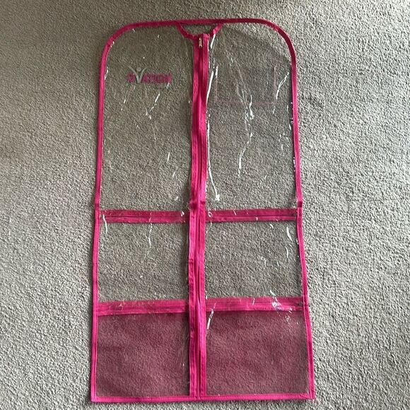 Ovation Gear Gusseted Garment Bag! - Picture 2 of 7